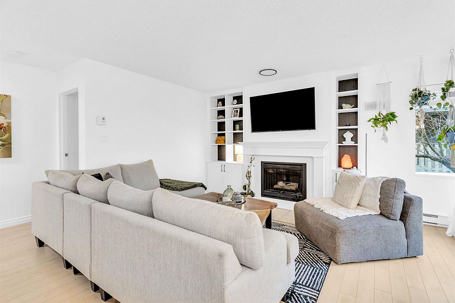 316 1890 W 6th Avenue Vancouver, BC - 2