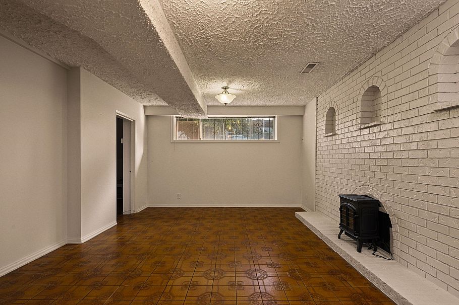 2869 Venables Street Vancouver, BC - 24