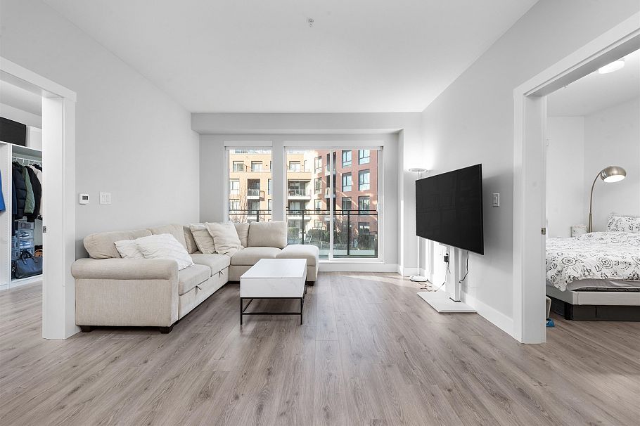 309 3588 Sawmill Crescent Vancouver, BC - 2