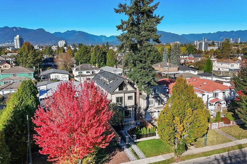 1 2447 E 41st Avenue Vancouver, BC - 39