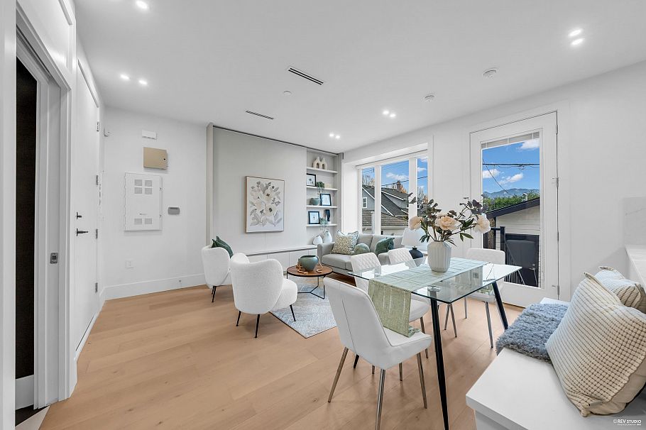 2917 Charles Street Vancouver, BC - 5