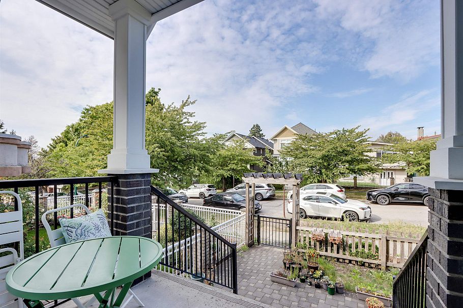 2496 Brock Street Vancouver, BC - 20