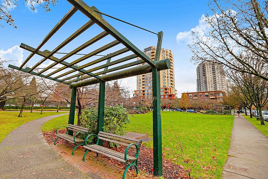 803 3438 Vanness Avenue Vancouver, BC - 31