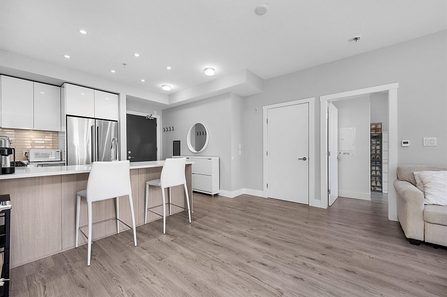 309 3588 Sawmill Crescent Vancouver, BC - 6