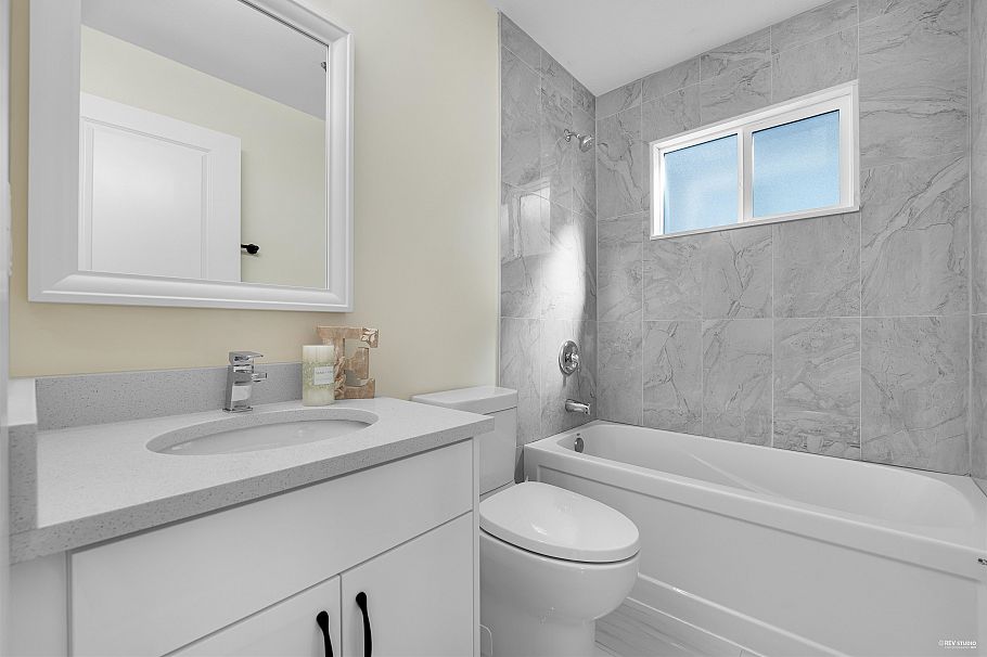 719 E 27th Avenue Vancouver, BC - 17