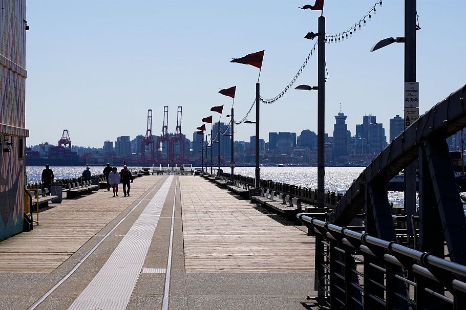 307 100 E Esplanade Avenue North Vancouver, BC - 12