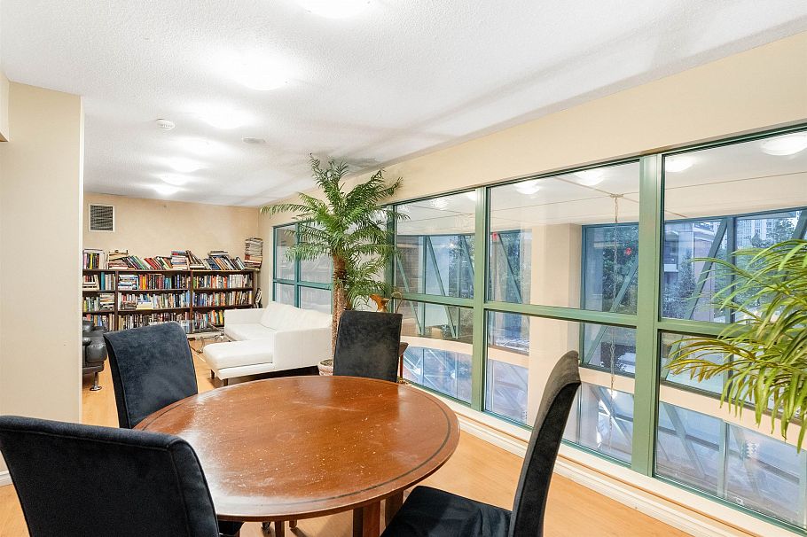 304 939 Homer Street Vancouver, BC - 17