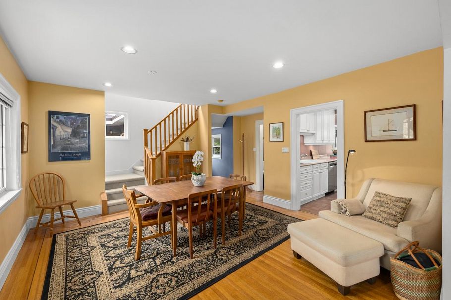 723 E 4th Street North Vancouver, BC - 10