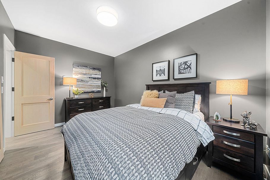 2140 Pemberton Avenue North Vancouver, BC - 17