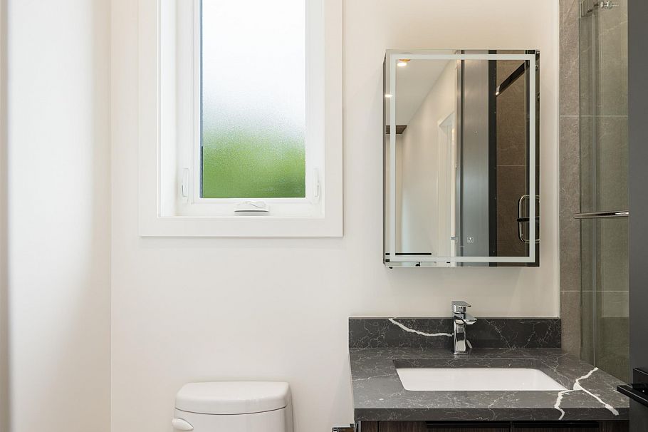 2 3466 Franklin Street Vancouver, BC - 21