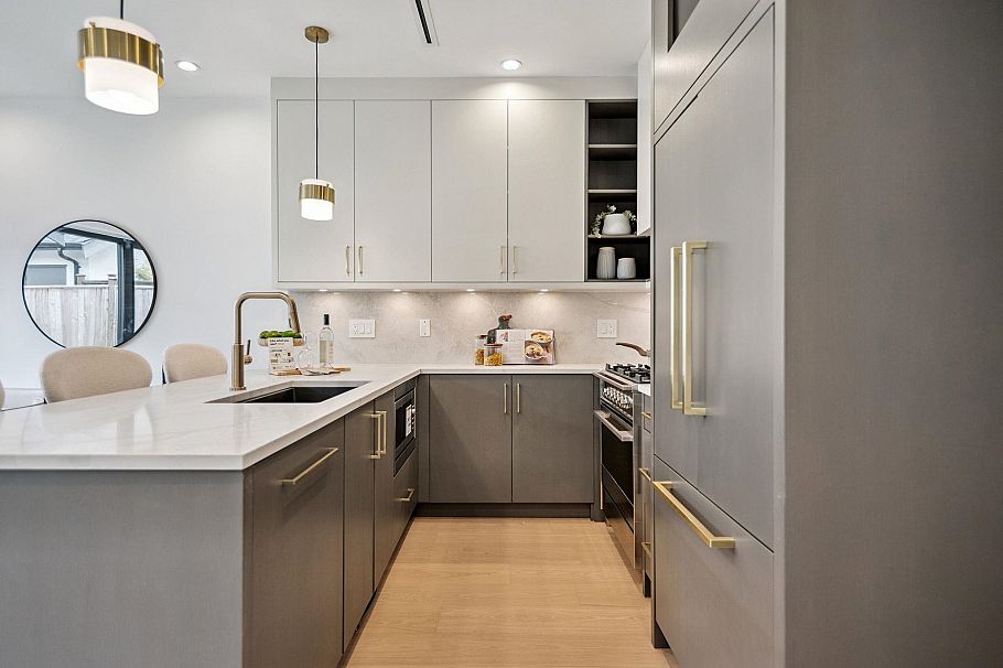 #2 1079 E 14th Avenue Vancouver, BC - 14