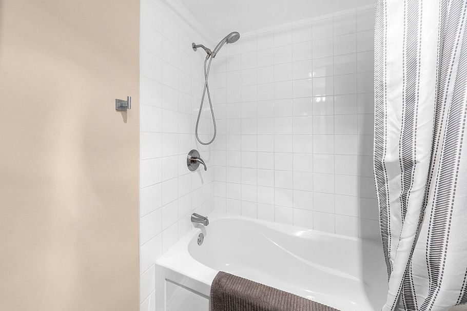 75 1034 Premier Street North Vancouver, BC - 11