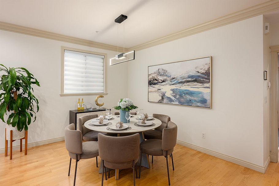 7949 Montcalm Street Vancouver, BC - 11