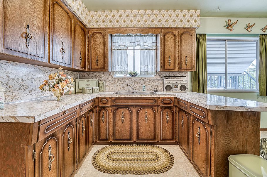 896 E 56th Avenue Vancouver, BC - 7