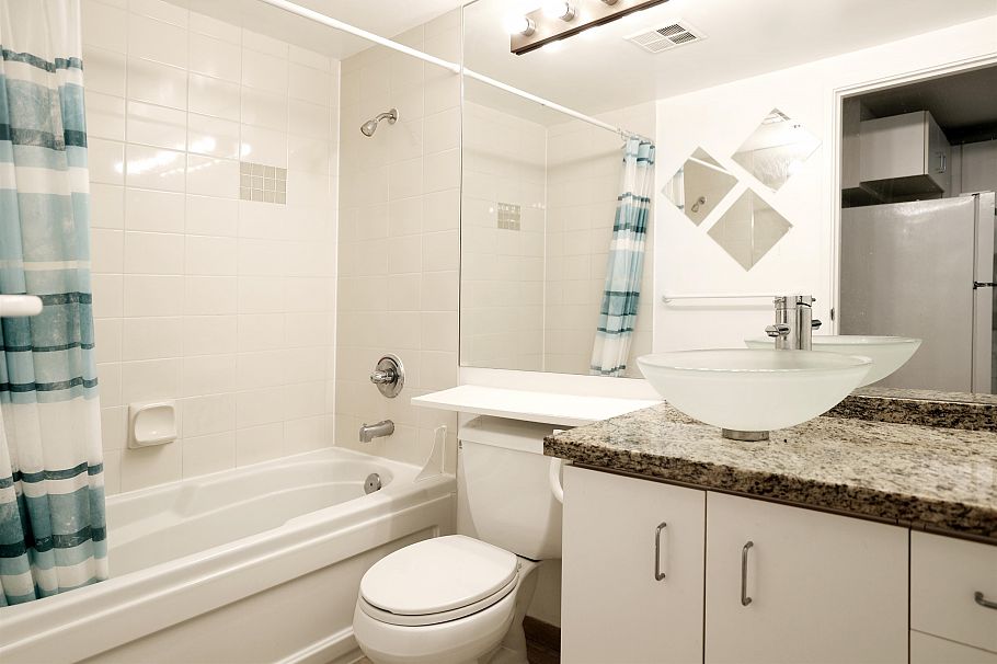 807 555 Jervis Street Vancouver, BC - 7