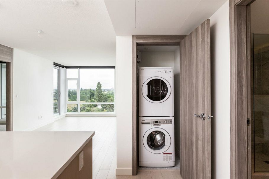 1101 8800 Hazelbridge Way Richmond, BC - 11