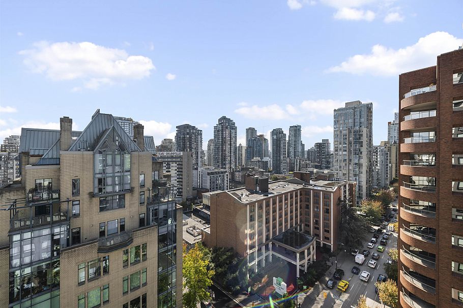 1401 811 Helmcken Street Vancouver, BC - 22