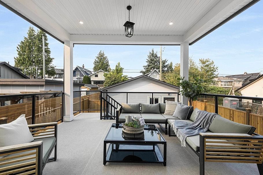 2743 Mcgill Street Vancouver, BC - 1