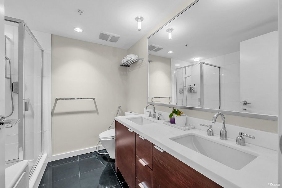 1906 918 Cooperage Way Vancouver, BC - 28