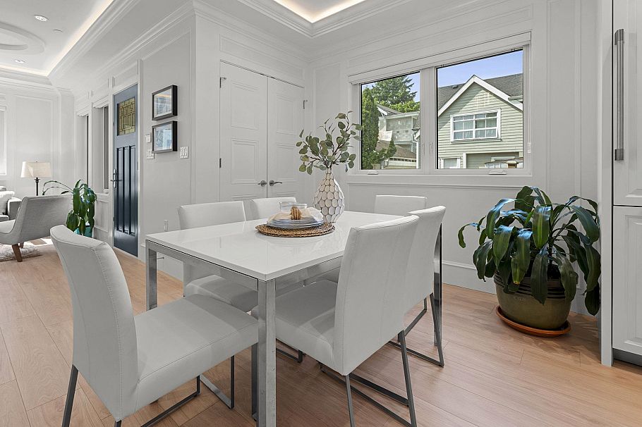 2377 W 7th Avenue Vancouver, BC - 13