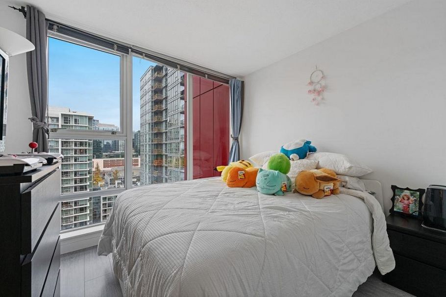 2205 111 W Georgia Street Vancouver, BC - 13