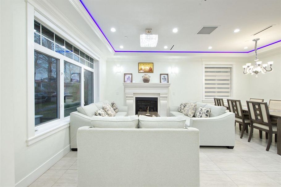 5886 Sherbrooke Street Vancouver, BC - 12