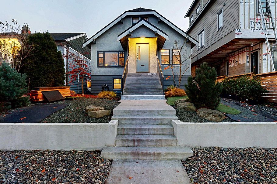 2640 Mcgill Street Vancouver, BC - 1