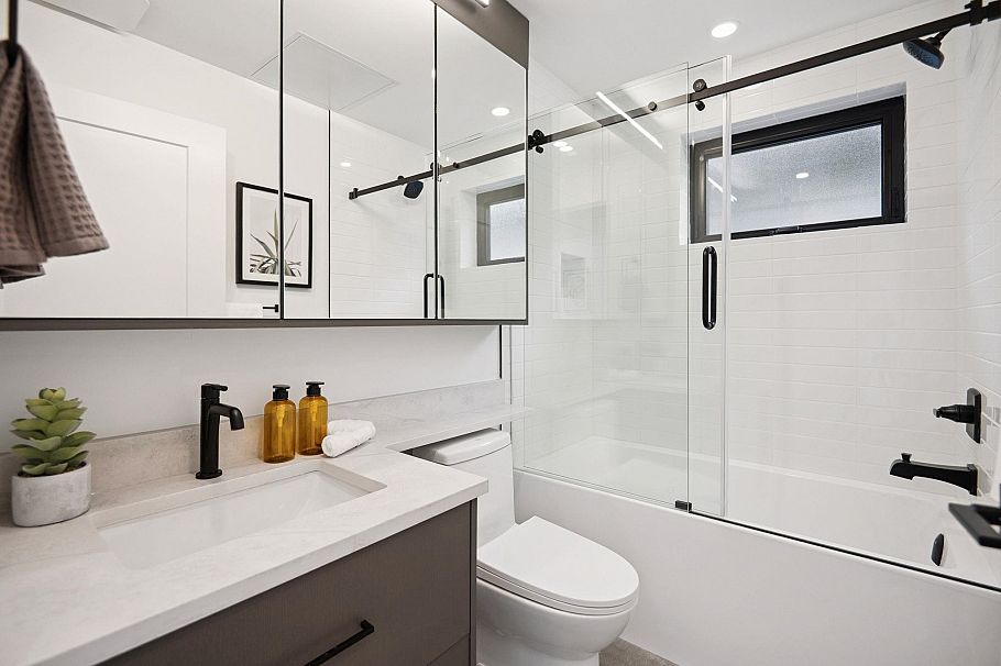 #1 1079 E 14th Avenue Vancouver, BC - 25