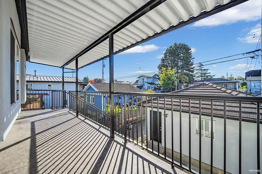 3440 E 25th Avenue Vancouver, BC - 24