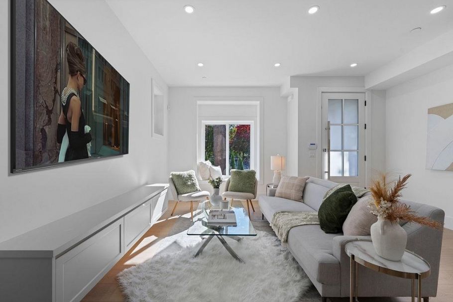 1 2447 E 41st Avenue Vancouver, BC - 7