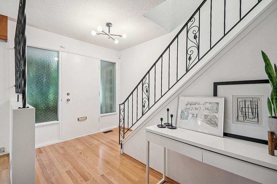 2174 Hoskins Road North Vancouver, BC - 9