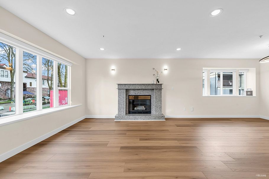 719 E 27th Avenue Vancouver, BC - 3