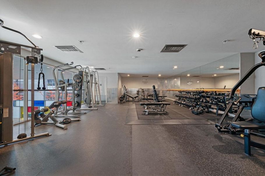 2205 111 W Georgia Street Vancouver, BC - 32