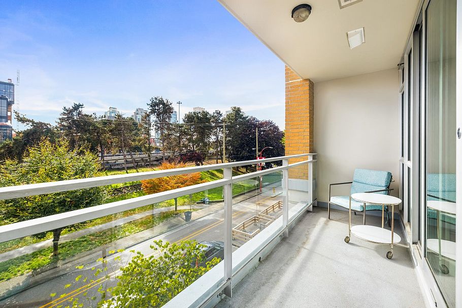 318 221 Union Street Vancouver, BC - 14