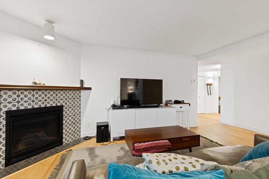 203 3401 Curle Avenue Burnaby, BC - 9