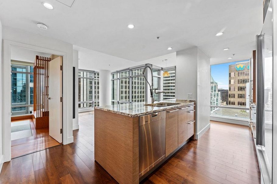 2505 1111 Alberni Street Vancouver, BC - 8