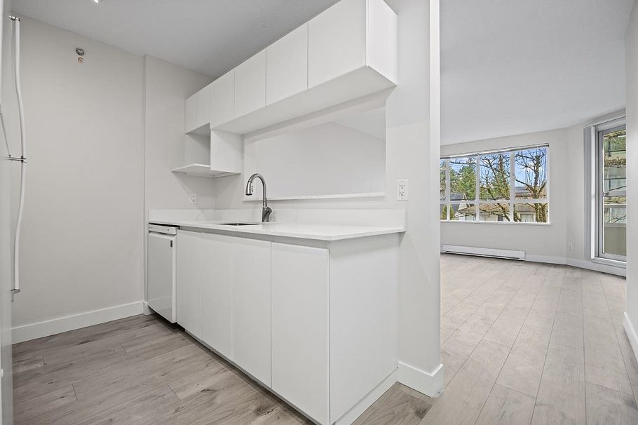 311 3489 Ascot Place Vancouver, BC - 8