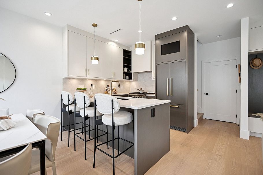 #2 1079 E 14th Avenue Vancouver, BC - 12