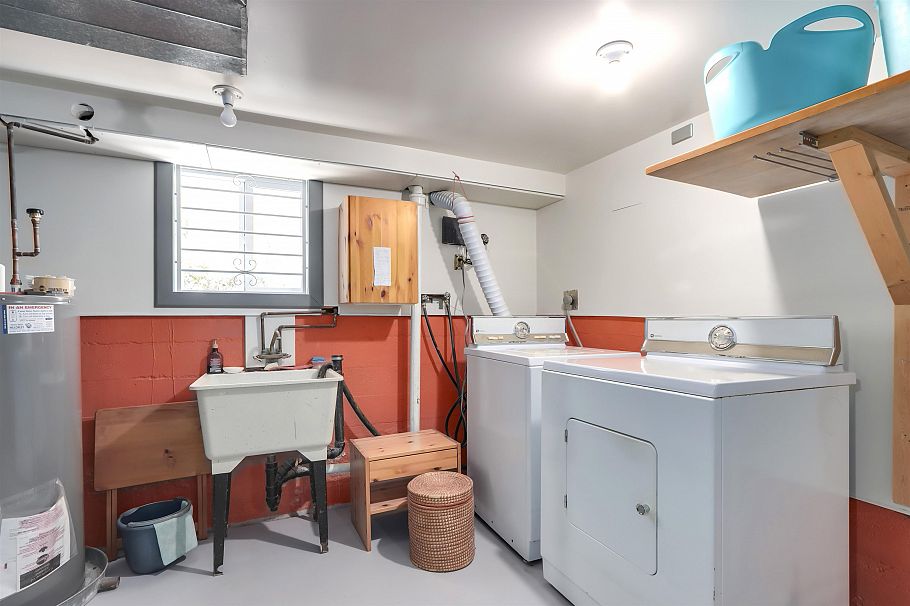 4529 W 8th Avenue Vancouver, BC - 23