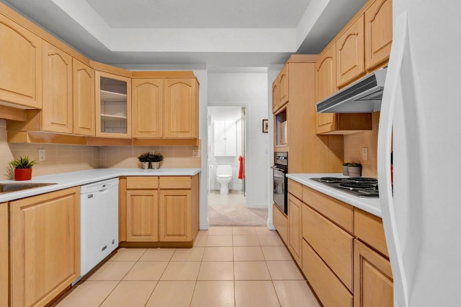 309 3755 W 8th Avenue Vancouver, BC - 10