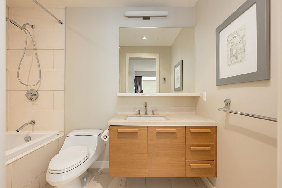 403 5838 Berton Avenue Vancouver, BC - 23