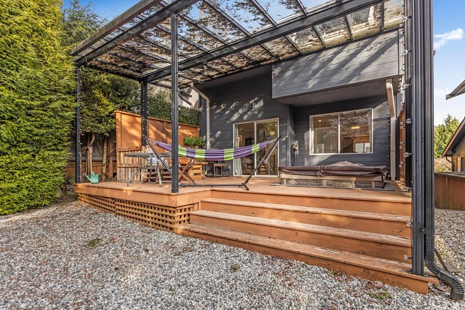 5853 Grousewoods Crescent North Vancouver, BC - 11