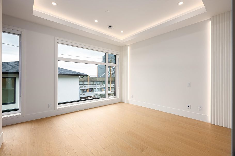 2 3466 Franklin Street Vancouver, BC - 17