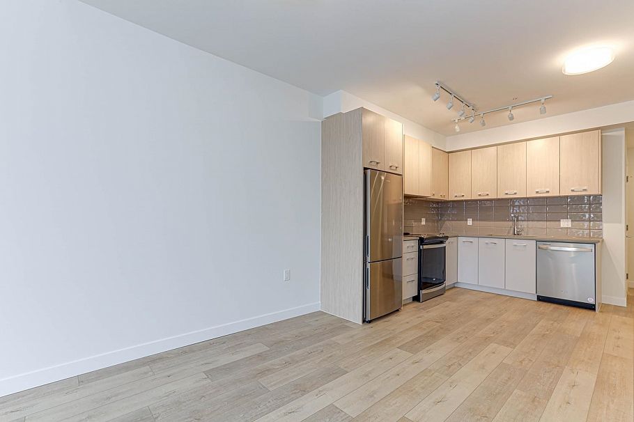 411 4933 Clarendon Street Vancouver, BC - 8