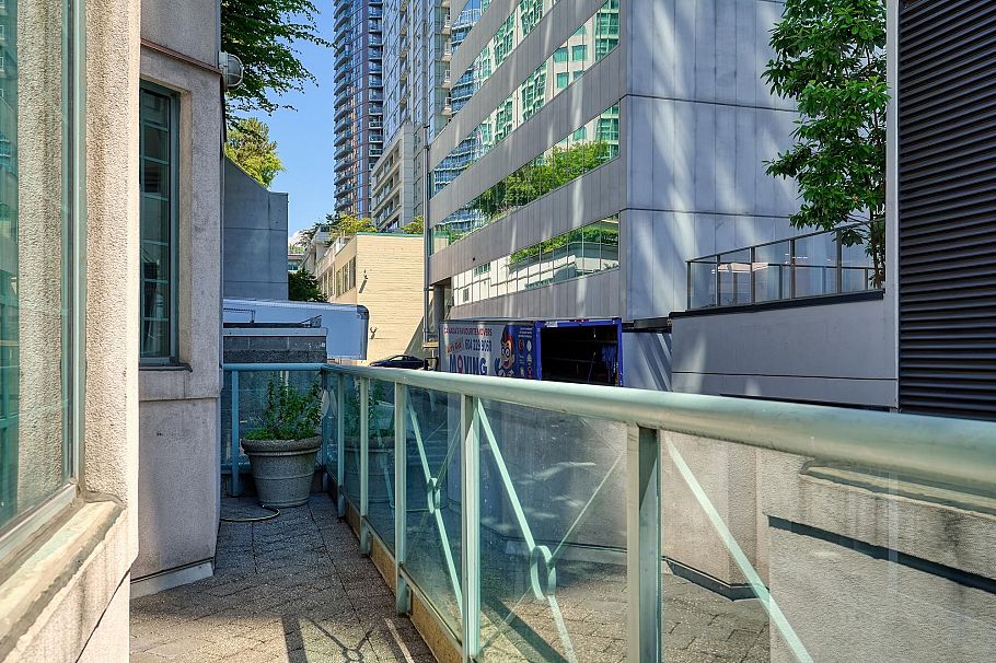 281 Smithe Street Vancouver, BC - 38