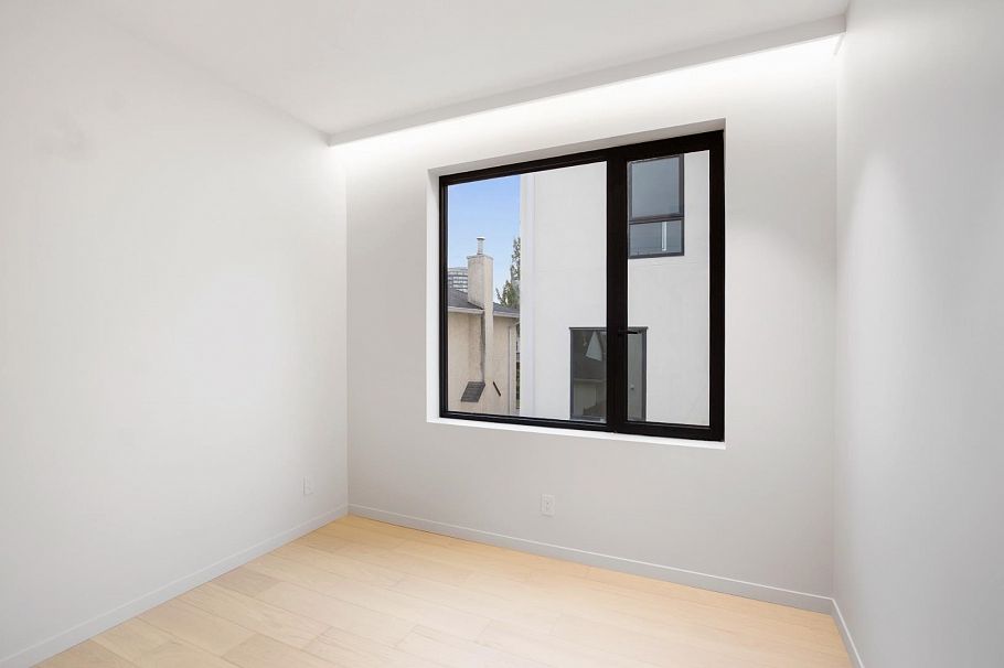 1 8226 Ardera Street Vancouver, BC - 11