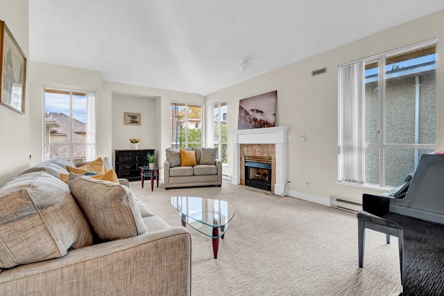 309 3755 W 8th Avenue Vancouver, BC - 3