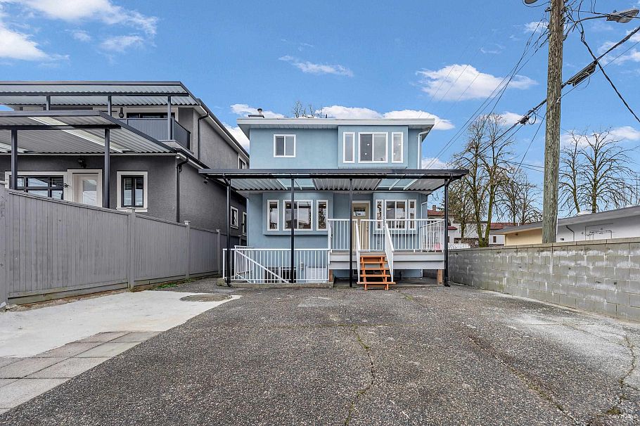 719 E 27th Avenue Vancouver, BC - 36