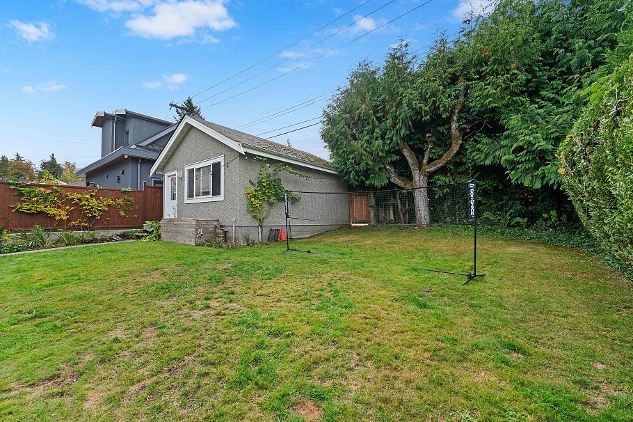 2138 W 21st Avenue Vancouver, BC - 38