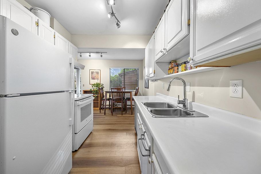 101 2935 Spruce Street Vancouver, BC - 14